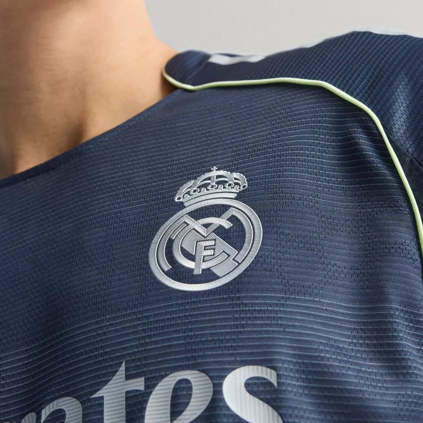 Maillot Real Madrid authentique extérieur 25/26 Bleu marine