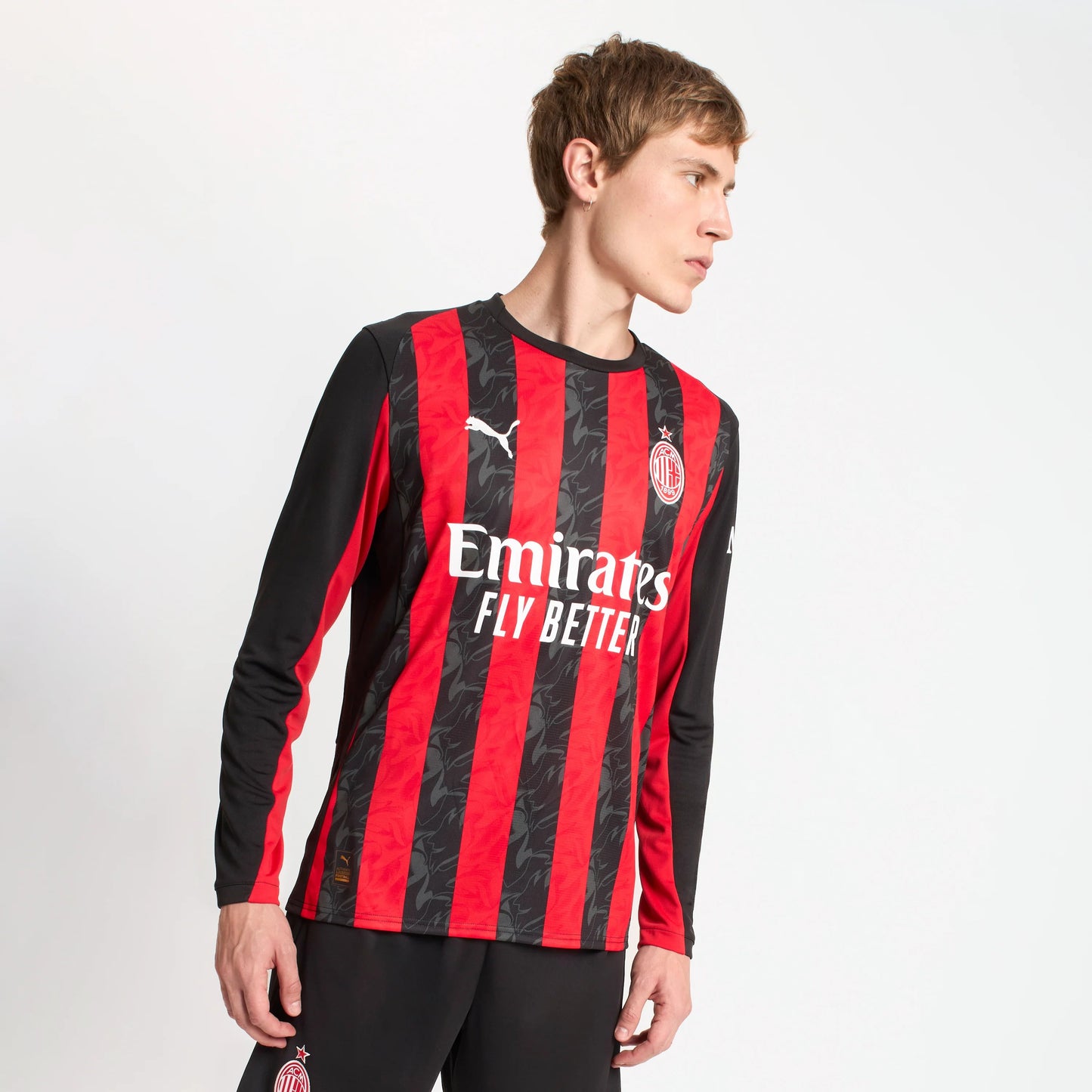 MILAN HOME AUTHENTIC 2025/26 MAILLOT