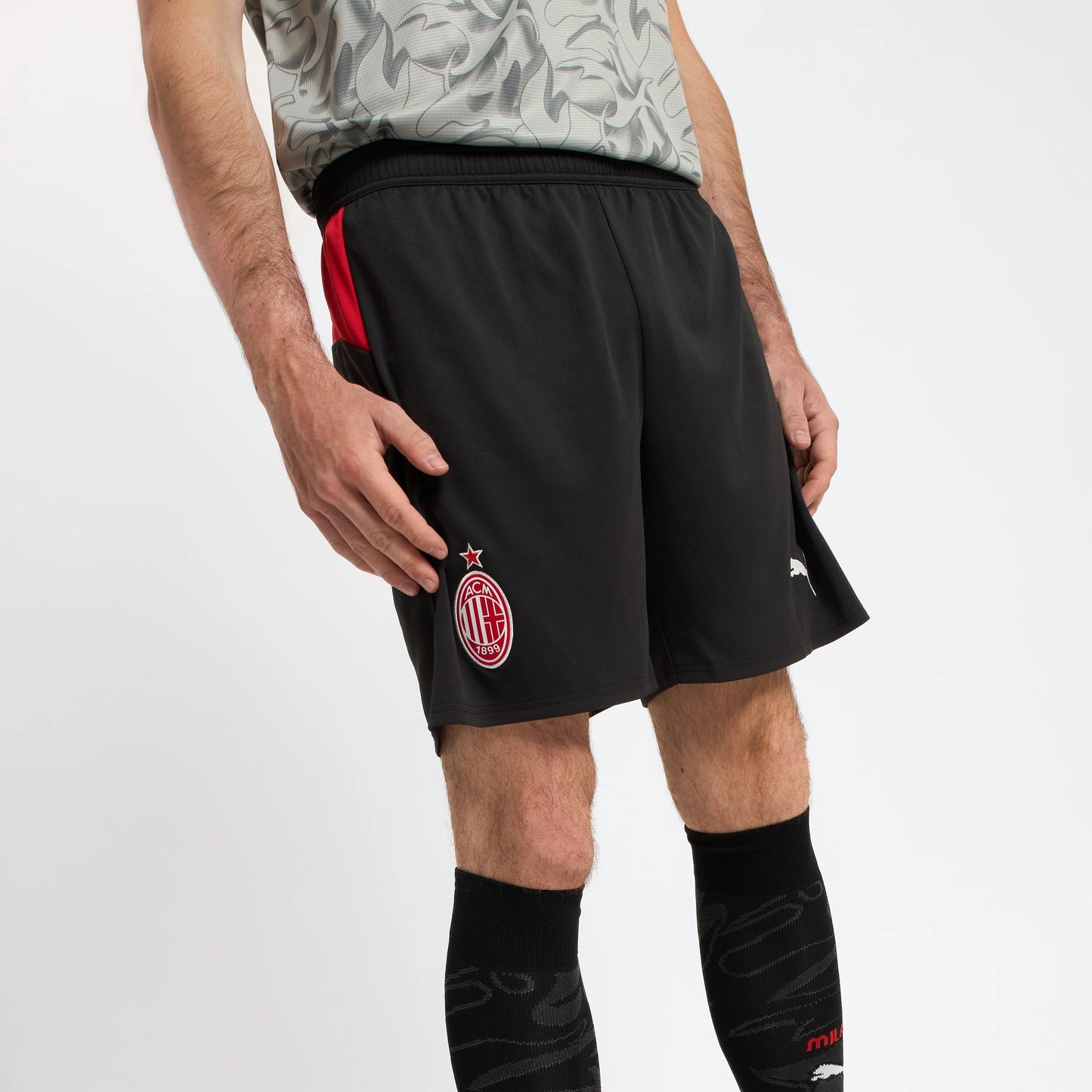 MILAN HOME AUTHENTIC 2025/26 MAILLOT