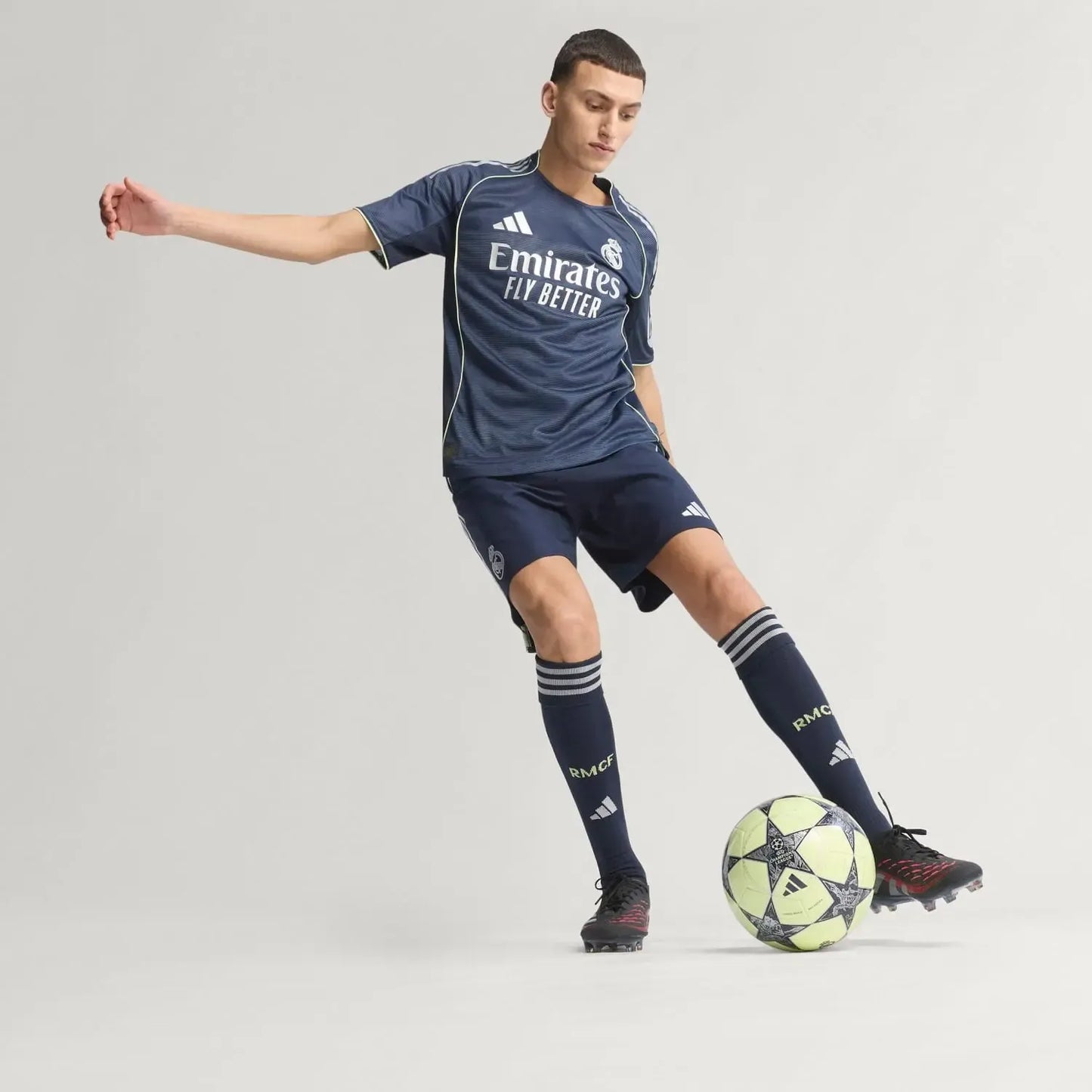 Maillot Real Madrid authentique extérieur 25/26 Bleu marine