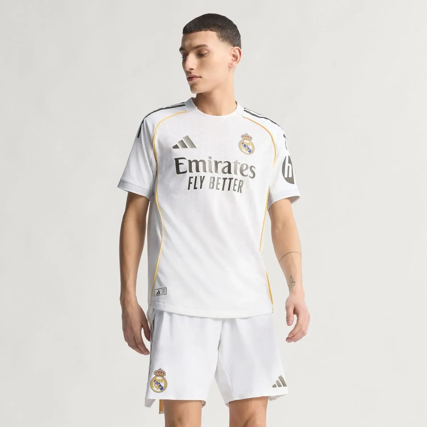 Real Madrid Maillot Authentic domicile 25/26 Blanc