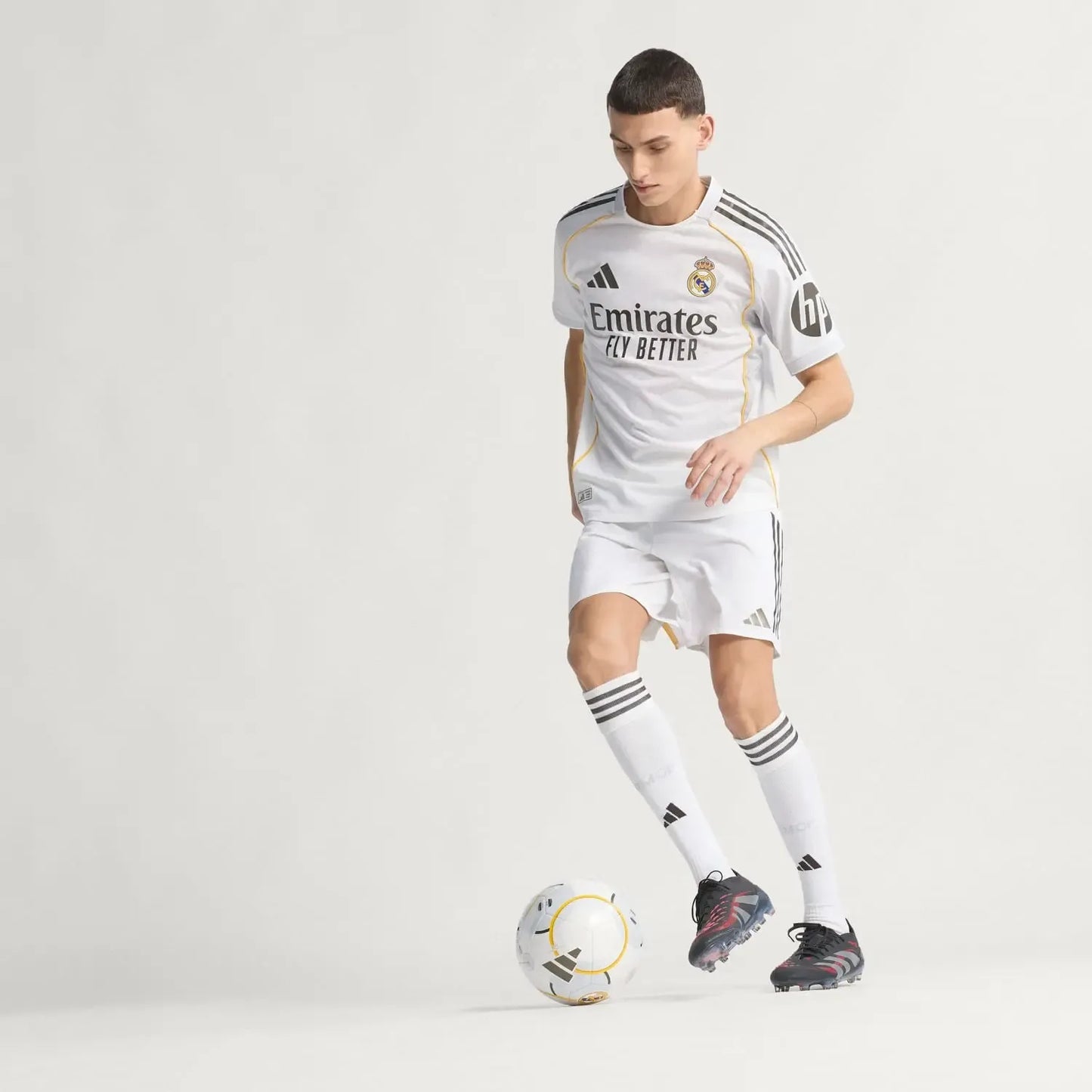 Real Madrid Maillot Authentic domicile 25/26 Blanc